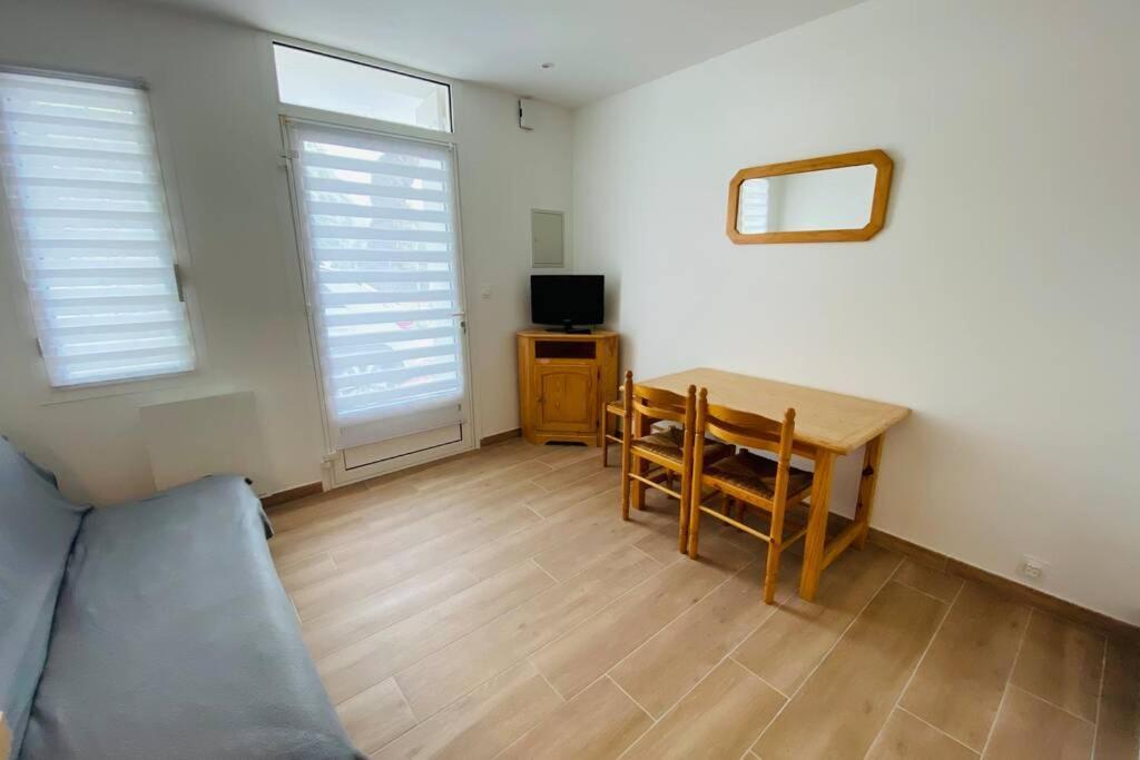 Apartment 2 Pieces De Nauzan